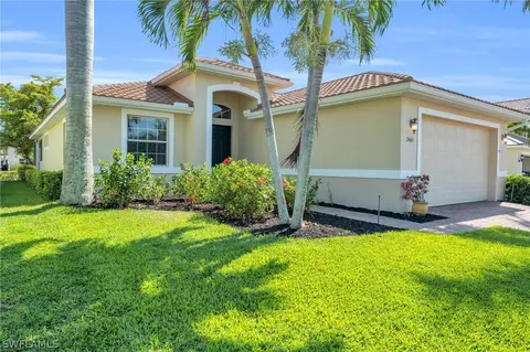 2465 Blackburn Cir, Cape Coral, FL 33991