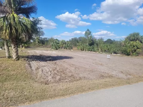 4403 E 17th St, Lehigh Acres, FL 33972