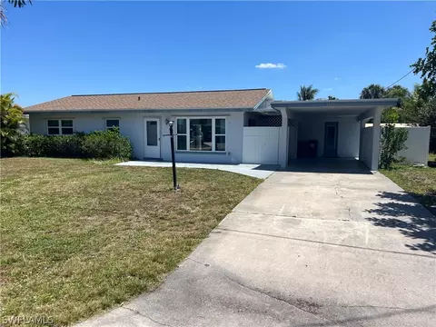 4312 S Pacific Cir, North Fort Myers, FL 33903