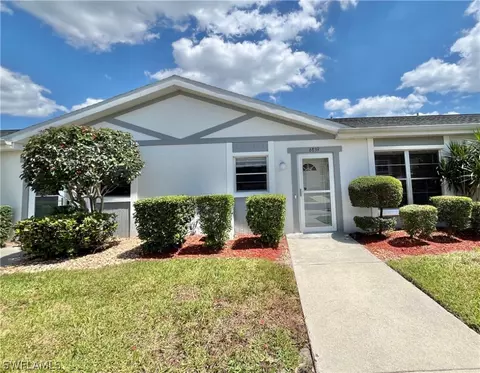 6839 Sandtrap Dr, Fort Myers, FL 33919