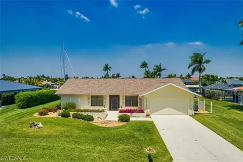 979 S Town And River Dr, Fort Myers, FL 33919