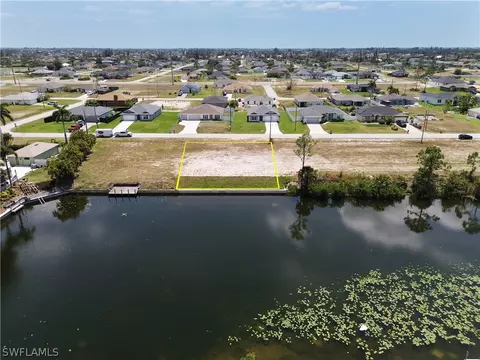 2129 NW 25th St, Cape Coral, FL 33993