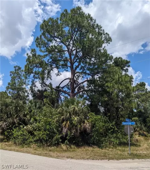749 Spaulding St E, Lehigh Acres, FL 33974 photo 2