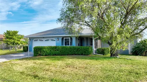 205 Eaglesmere Dr, Lehigh Acres, FL 33936