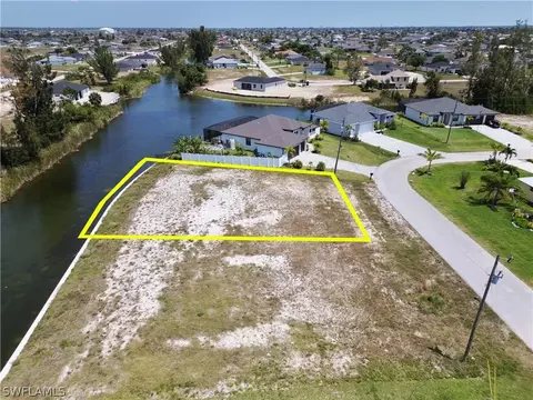 2103 NW 20th Ter, Cape Coral, FL 33993