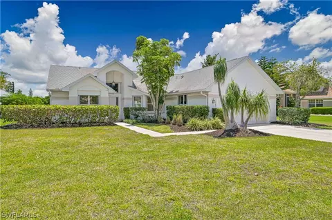 14841 Lake Olive Dr, Fort Myers, FL 33919