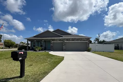 524 SW 35th Ter, Cape Coral, FL 33914