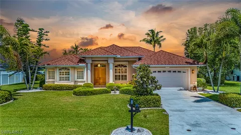 2239 SE 28th St, Cape Coral, FL 33904
