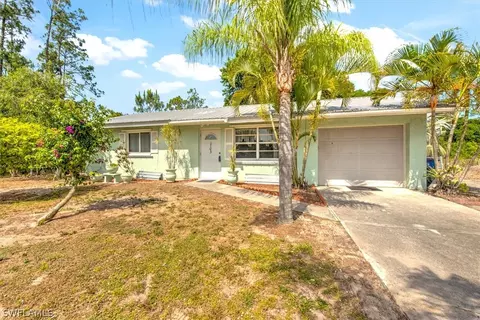703 Labrador Ave N, Lehigh Acres, FL 33971