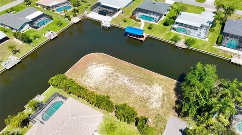 1400 SE 11th Pl, Cape Coral, FL 33990