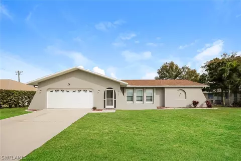 3205 SE 8th Pl, Cape Coral, FL 33904