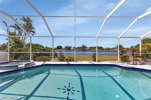 2433 Nuremberg Blvd, Punta Gorda, FL 33983