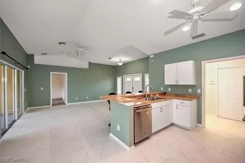 1061 S Naples St, Labelle, FL 33935 photo 11
