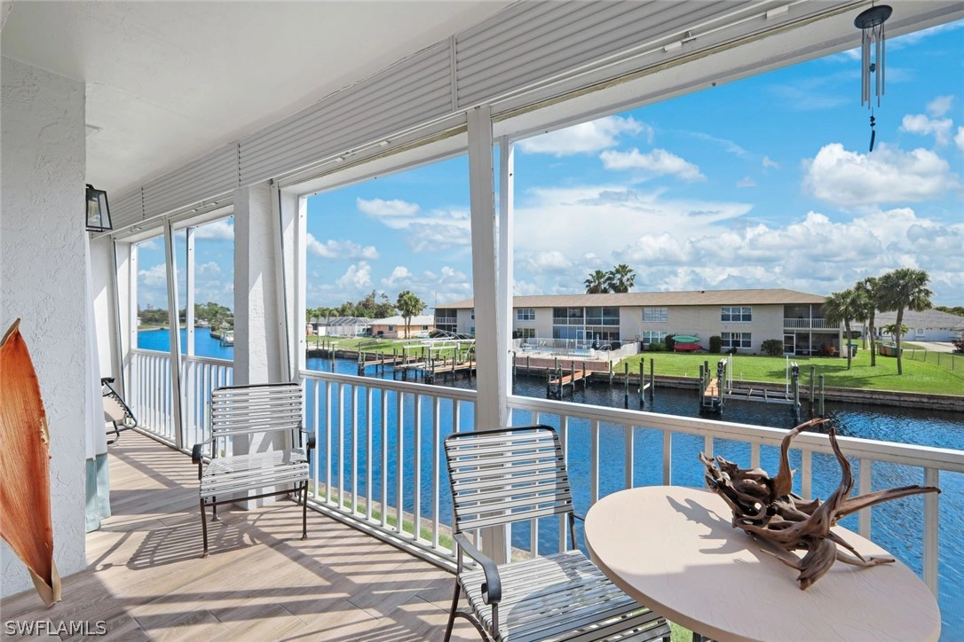 4541 SE 5th Pl Unit 207  