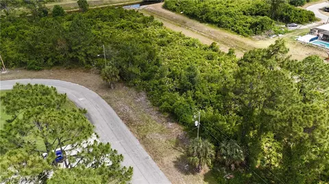 680-682 Chavers St E, Lehigh Acres, FL 33974