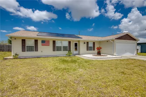 3410 SW 7th Ave, Cape Coral, FL 33914