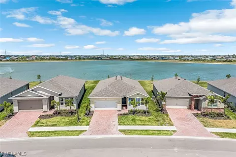 887 Stonewater Lake Ter, Cape Coral, FL 33993