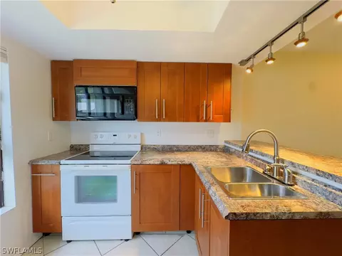 1061 River Run, Labelle, FL 33935 photo 9