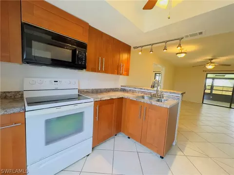 1061 River Run, Labelle, FL 33935 photo 10