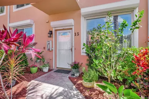 6840 Beach Resort Dr #15, Naples, FL 34114