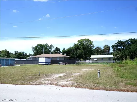 444 Redlin St, North Fort Myers, FL 33903