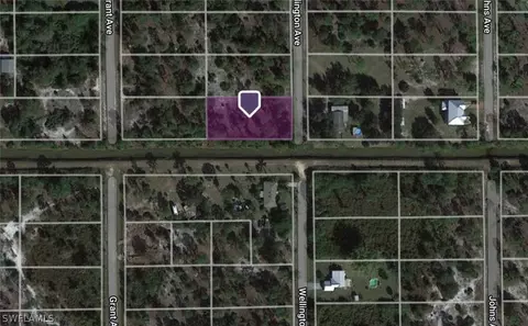 401 Wellington Ave, Lehigh Acres, FL 33972