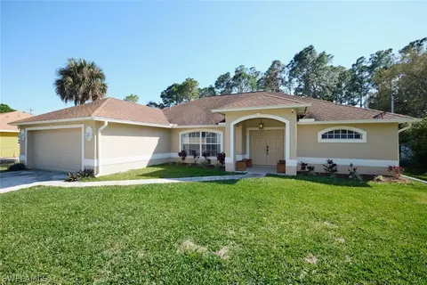 936 Asther St E, Lehigh Acres, FL 33974