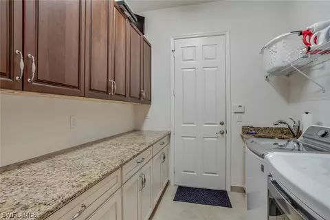 3370 Pacific Dr, Naples, FL 34119 photo 29