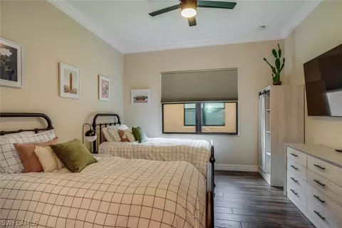 3370 Pacific Dr, Naples, FL 34119 photo 27