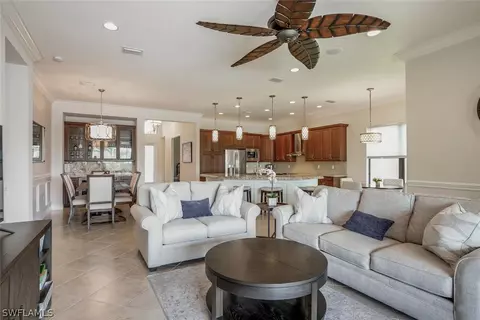 3370 Pacific Dr, Naples, FL 34119 photo 19