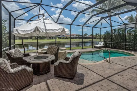 3370 Pacific Dr, Naples, FL 34119 photo 2