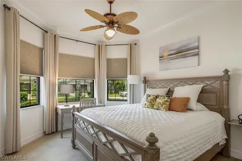 3370 Pacific Dr, Naples, FL 34119 photo 24