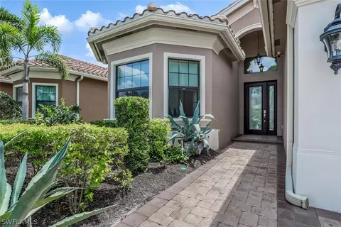 3370 Pacific Dr, Naples, FL 34119 photo 11