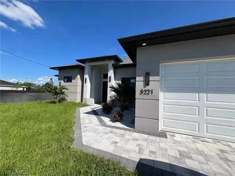 5221 Baron St, Lehigh Acres, FL 33971