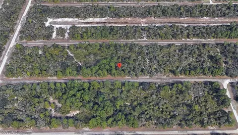 4207 E 26th St, Alva, FL 33920 photo 3