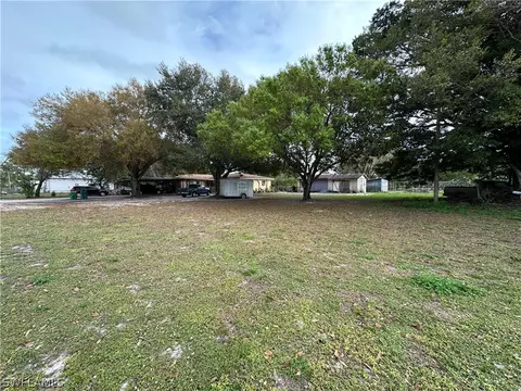 1108 Palm Dr, Immokalee, FL 34142 photo 2