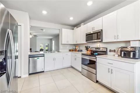 20052 Sweetbay Dr, North Fort Myers, FL 33917