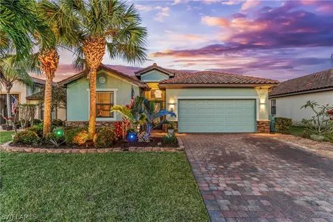 2848 Via Piazza Loop, Fort Myers, FL 33905