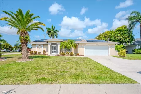 2418 Academy Blvd, Cape Coral, FL 33990