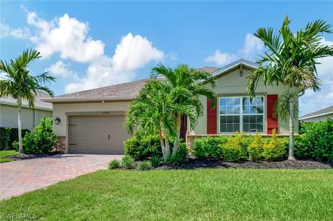 2628 Corona Ln, Cape Coral, FL 33909