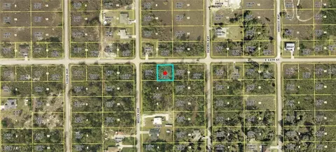 4202 E 14th St, Lehigh Acres, FL 33972