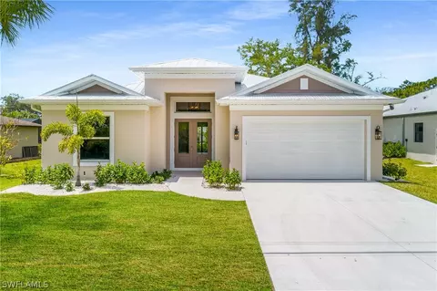 27140 Williams Rd, Bonita Springs, FL 34135