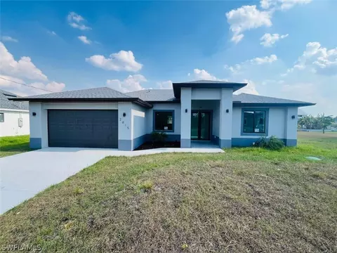 2815 23rd St W, Lehigh Acres, FL 33971