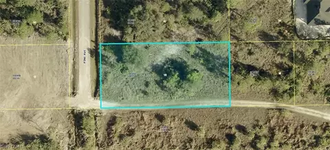 800 Pine Ave, Lehigh Acres, FL 33972