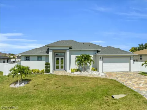 477 NE 1st Pl, Cape Coral, FL 33909