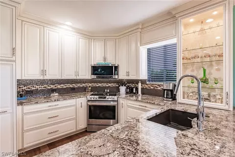 8460 Southbridge Dr #1, Fort Myers, FL 33967