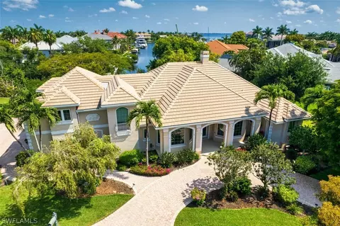 13780 Blenheim Trail Rd, Fort Myers, FL 33908