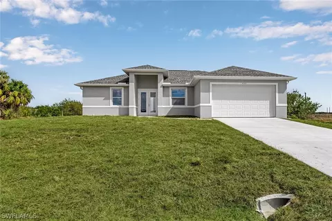 8005 Olive Cir, Labelle, FL 33935