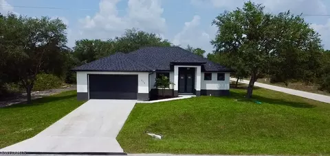 525 Abbott Ave, Lehigh Acres, FL 33972