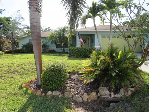 17400 Arizona Rd, Fort Myers, FL 33967